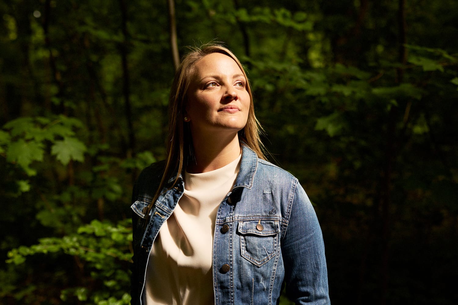 Julia Kleiber im Sonnenlicht, Life Coaching.